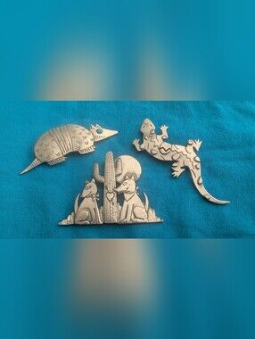 Vintage JJ Jonette LOT Silver Pins Brooches Coyotes In Love, Armadillo, Lizard